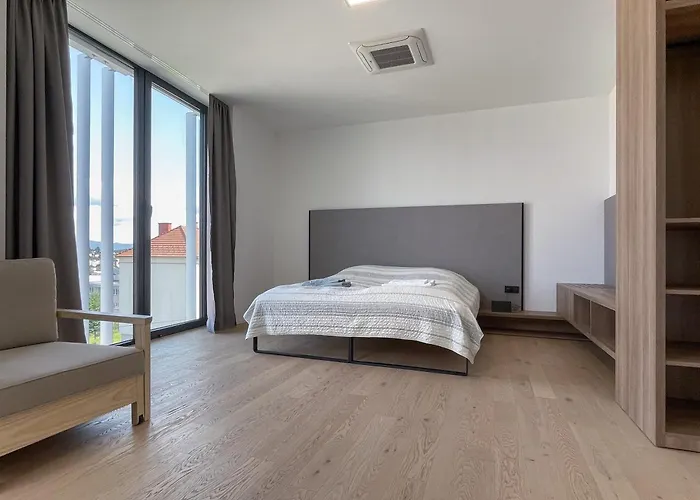公寓 Par Pokoju Microhotel - Stefanikova 3*